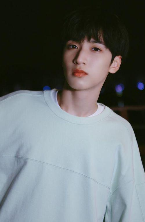 娱乐吃瓜君贺峻霖严浩翔